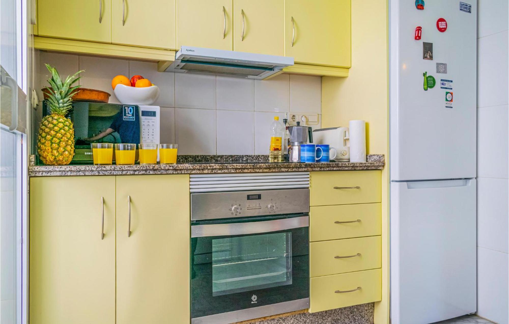 Lovely Apartment In Marbella With Kitchenette Luaran gambar