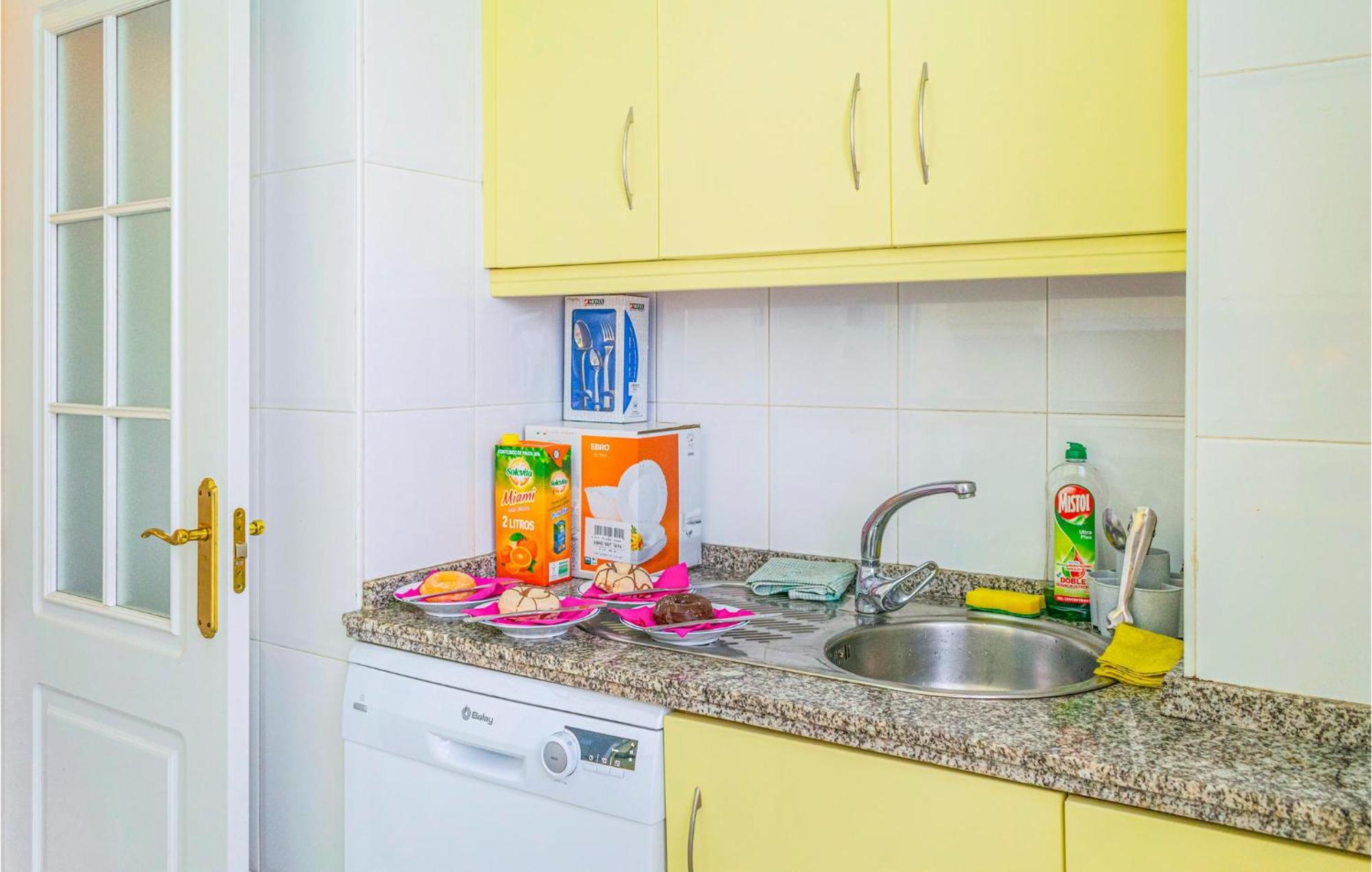 Lovely Apartment In Marbella With Kitchenette Luaran gambar